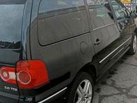 Second-hand VW Sharan 140 CP (102 kW) 2007 Albastru Monovolum