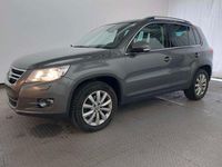 Gebraucht VW Tiguan Team 140 PS (102 kW) 2010 Grau SUV