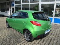 Gebraucht Mazda 2 Edition 84 PS (61 kW) 2012 Grün Kleinwagen