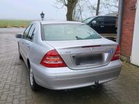 Gebraucht Mercedes 200 163 PS (119 kW) 2000 Silber Limousine