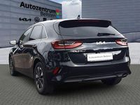 Neu Kia Ceed 140 PS (102 kW) 2025 Schwarz Kleinwagen
