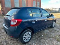 Gebraucht Dacia Sandero 75 PS (55 kW) 2014 Blau Limousine