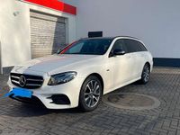 Gebraucht Mercedes E300 AMG line 306 PS (225 kW) 2019 Weiß Kombi