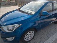 Gebraucht Hyundai i20 Classic 86 PS (63 kW) 2014 Blau Kleinwagen
