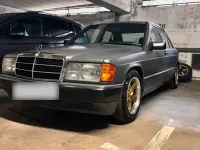 Gebraucht Mercedes 190 132 PS (97 kW) 1991 Grau Limousine