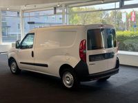Second-hand Opel Combo 95 CP (69 kW) 2018 Alb Monovolum