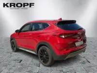 Gebraucht Hyundai Tucson Style 177 PS (130 kW) 2018 Rot SUV