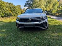 Gebraucht VW Touareg Elegance 231 PS (169 kW) 2024 Sechura beige SUV