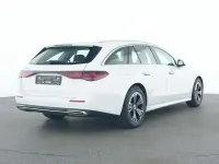 Gebraucht Mercedes E200 Avantgarde 204 PS (150 kW) 2025 Unilack polarweiß Kombi