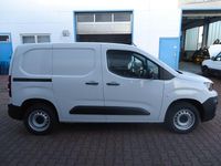 Gebraucht Peugeot Partner Premium 102 PS (75 kW) 2023 Weiß Van / Kleinbus