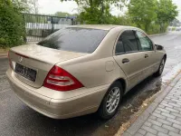 Gebraucht Mercedes C180 Elegance 143 PS (105 kW) 2003 Beige Limousine
