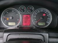 Gebraucht VW Passat 131 PS (96 kW) 2003 Silber Kombi