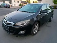 Gebraucht Opel Astra Sport 160 PS (117 kW) 2012 Schwarz Kombi
