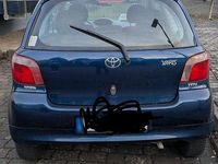Gebraucht Toyota Yaris 86 PS (63 kW) 2002 Blau Limousine