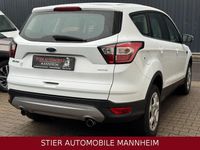Gebraucht Ford Kuga Trend 120 PS (88 kW) 2018 Weiß SUV