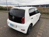 Second-hand VW up! 60 CP (44 kW) 2018 Alb Hatchback
