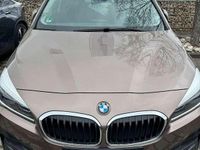 Gebraucht BMW 218 Advantage 140 PS (102 kW) 2018 Jucaro beige Van / Kleinbus