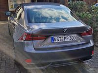 Gebraucht Lexus IS300h 181 PS (133 kW) 2016 Grau Limousine