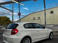 Gebraucht BMW 118 Coupé 147 PS (108 kW) 2010 Weiß Coupé