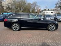 Gebraucht Mercedes C220 170 PS (125 kW) 2017 Schwarz/baltic black Kombi