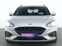Gebraucht Ford Focus ST-Line 125 PS (91 kW) 2021 Polarsilber Kombi