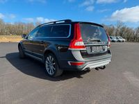 Gebraucht Volvo XC70 Summum 181 PS (133 kW) 2016 Schwarz Kombi