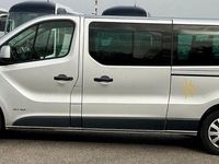 Gebraucht Renault Trafic 125 PS (91 kW) 2015 Silber Van / Kleinbus