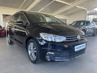 Gebraucht VW Touran Highline 150 PS (110 kW) 2020 Deep black perleffekt Van / Kleinbus