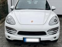 Second-hand Porsche Cayenne 265 CP (194 kW) 2013 Alb SUV