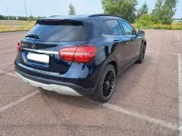 Gebraucht Mercedes GLA220 170 PS (125 kW) 2017 Blau SUV