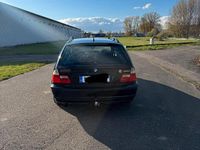 Gebraucht BMW 318 143 PS (105 kW) 2007 Schwarz Kombi