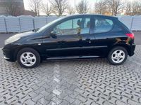 Gebraucht Peugeot 206+ 60 PS (44 kW) 2009 Schwarz Kleinwagen