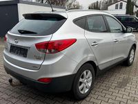 Gebraucht Hyundai ix35 Premium 184 PS (135 kW) 2012 Sleek silver SUV