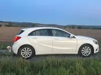 Gebraucht Mercedes A180 122 PS (89 kW) 2014 Weiß Kleinwagen
