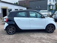 Gebraucht Smart ForFour Passion 90 PS (66 kW) 2015 Weiß Kleinwagen