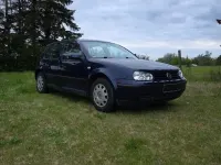 Gebraucht VW Golf IV 75 PS (55 kW) 2001 Blau Kleinwagen