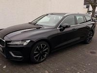 Gebraucht Volvo V60 Inscription 197 PS (144 kW) 2020 Schwarz Kombi