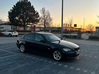 Gebraucht BMW 320 170 PS (125 kW) 2008 Schwarz Limousine