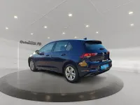 Gebraucht VW Golf VIII Life 150 PS (110 kW) 2022 Blau Limousine