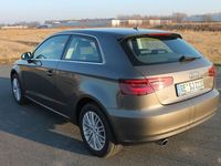 Gebraucht Audi A3 Ambiente 105 PS (77 kW) 2013 Grau metallic Limousine