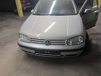 Gebraucht VW Golf IV 101 PS (74 kW) 1999 Silber Kleinwagen