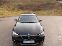 Gebraucht BMW 118 143 PS (105 kW) 2014 Schwarz Kleinwagen