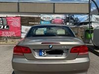 Gebraucht BMW 325 Cabriolet 218 PS (160 kW) 2007 Beige Cabrio