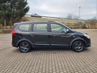 Gebraucht Dacia Lodgy Celebration 116 PS (85 kW) 2016 Schwarz Van / Kleinbus