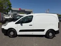 Gebraucht Peugeot Partner Avantage 85 PS (62 kW) 2012 Weiß Van / Kleinbus