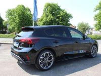 Gebraucht Ford Focus ST-Line X 155 PS (114 kW) 2023 Obsidianschwarz metallic Limousine