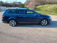 Gebraucht VW Passat Highline 299 PS (219 kW) 2014 Blau Limousine