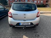 Gebraucht Dacia Sandero Stepway 90 PS (66 kW) 2014 Grau SUV