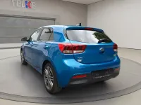 Gebraucht Kia Rio 120 PS (88 kW) 2021 Blau Limousine