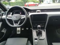 Gebraucht VW Passat R-line 150 PS (110 kW) 2021 Blau Kombi